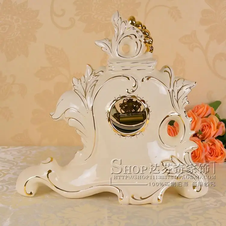 

Ceramic clock clock European luxury retro decor Home Furnishing large living room decoration