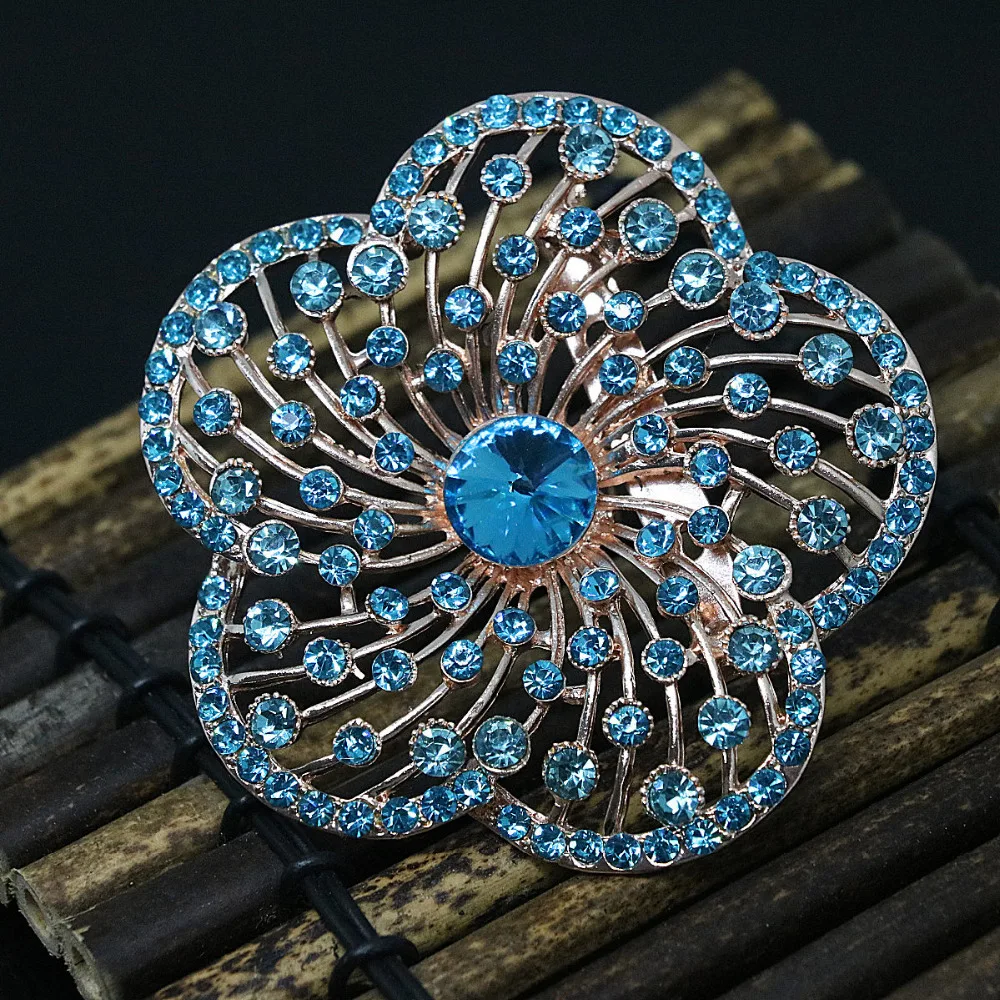 Женская Брошь с крупным цветком брошь золотого цвета бусинами и кристаллами