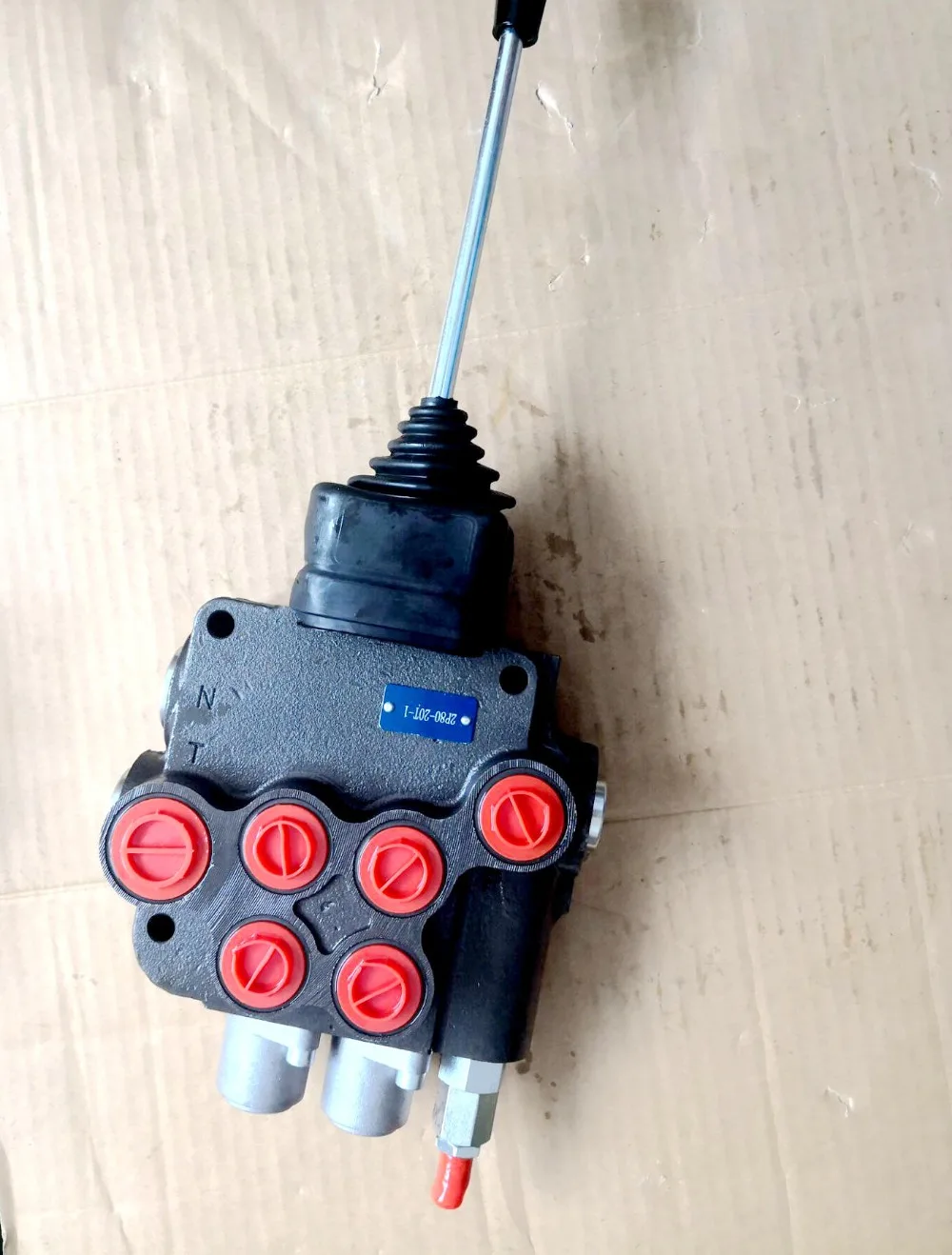 

2P80 Joystick Hydraulic Directional Control Valve