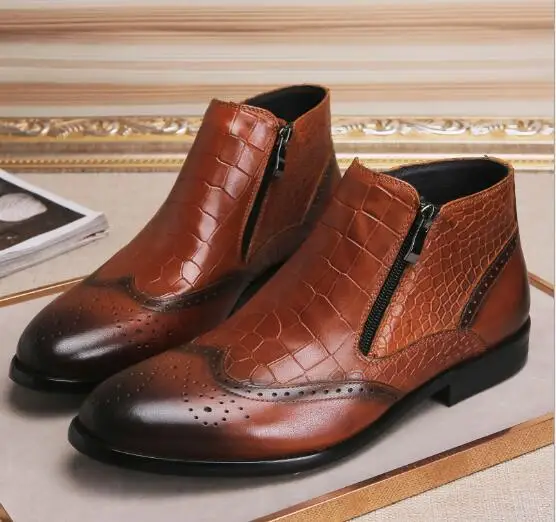 

New Martin boots men's Brogue carved first layer leather casual high short boots British men's leather boots Autumn winter