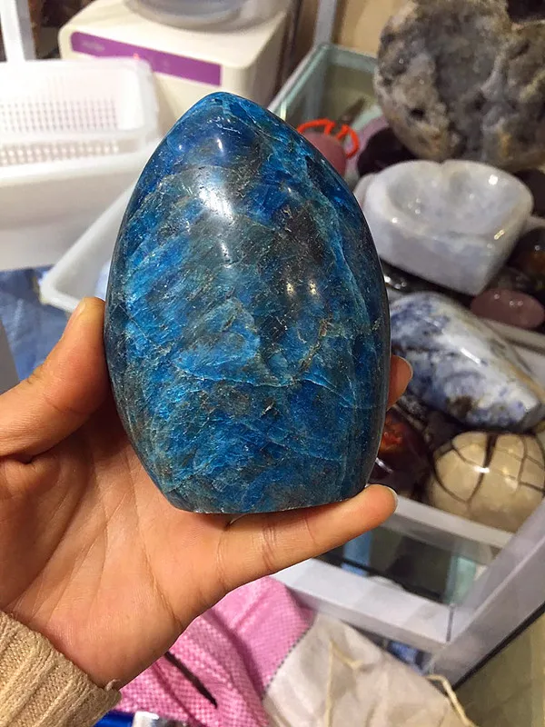 Красивый натуральный кварцевый кристалл апатит оригинальное каменное украшение