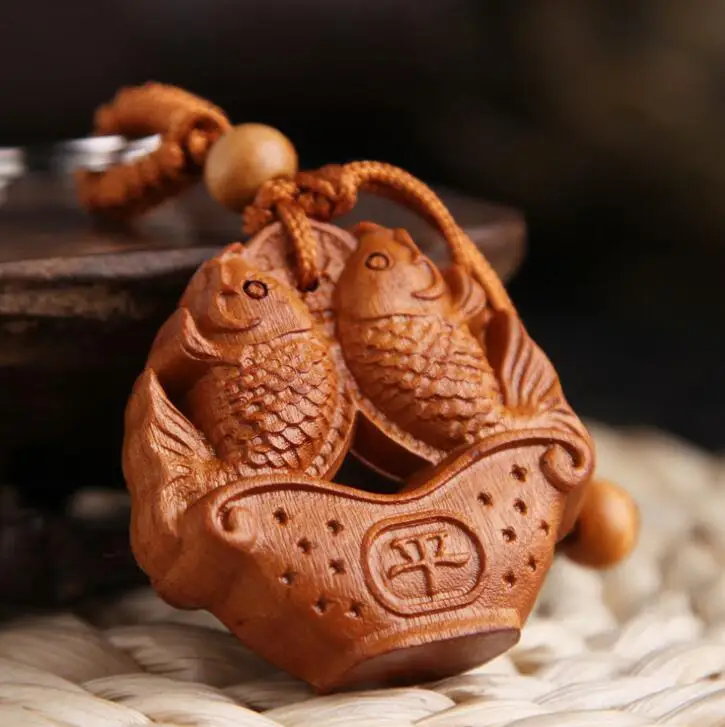 Chinese Peach Wood Carved Safe And Good Luck Double Fish Treasure Yuanbao Exquisite Car Key Chain Pendant | Дом и сад