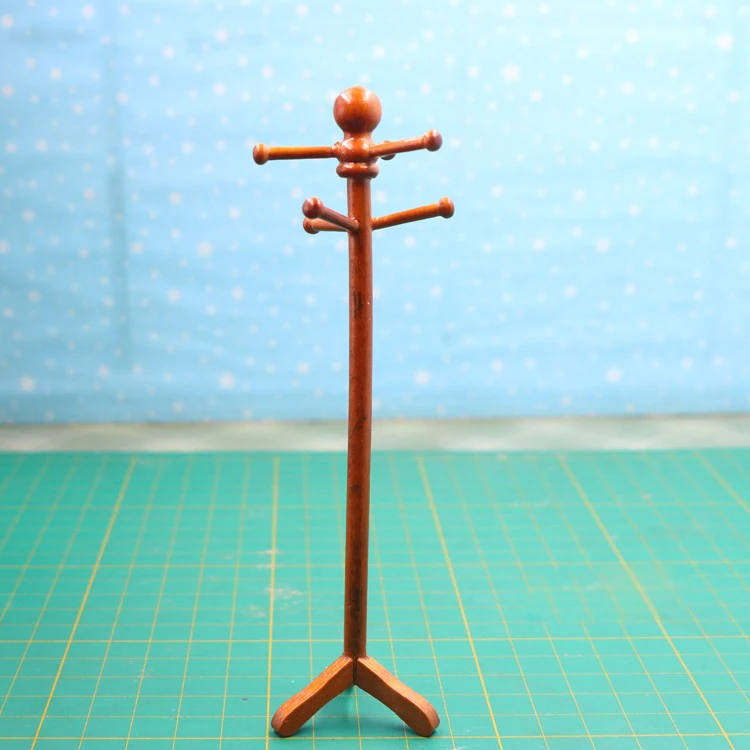 

G08-X018 children gift Toy 1:12 Dollhouse mini Furniture Miniature rement Doll accessories wooden brown Hangers 1pcs