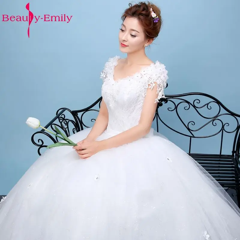 Женское свадебное платье с открытой спиной Beauty Emily Белое Бальное бисером и V