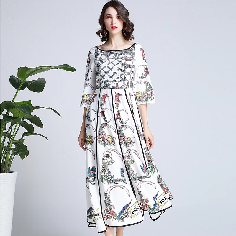Женское длинное платье до середины икры с милым принтом и рукавом три четверти