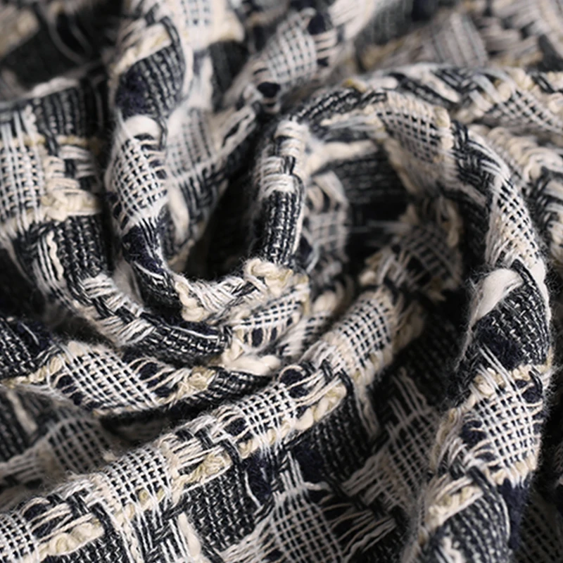 

150CM Wide 350G/M Weight Knitted Tweed Check Cotton Polyester Fabric for Autumn and Spring Dress Coat Jacket E777