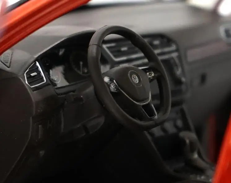 Оригинальная передовая коллекция tiguan l, игрушечный автомобиль из 1:18 сплава, высокая имитация TIGUAN L, литой металлический автомобиль