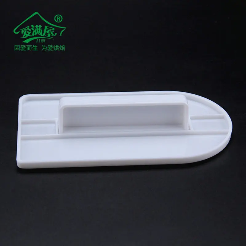 

Plastic Cake Smoother Polisher Fondant Cake Decorating Tools Baking Accessories