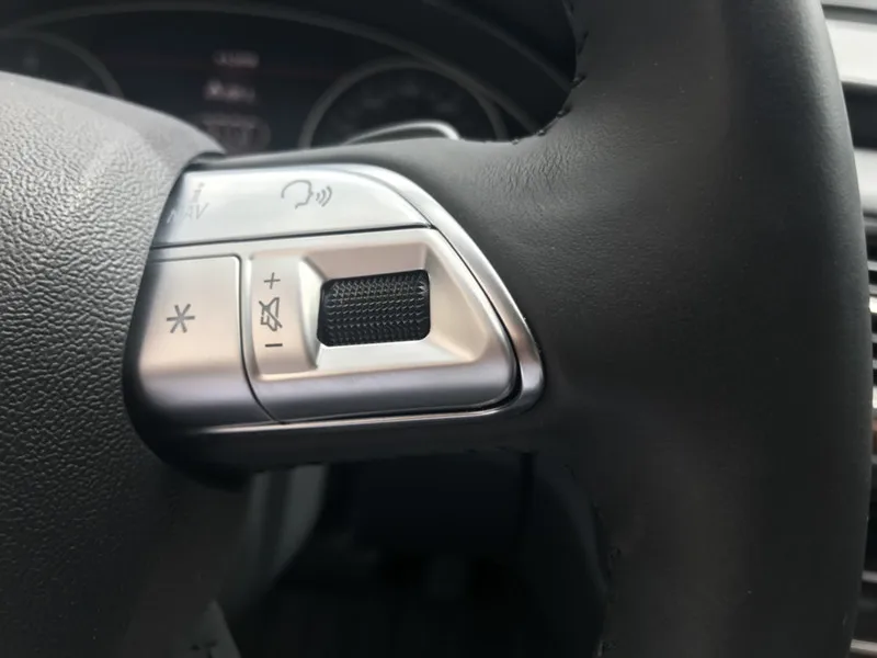 Хромированная декоративная накладка на руль для Audi Q3 Q5 A7 A3 A4 A5 A6 S3 S5 S6 S7 аксессуары для интерьера