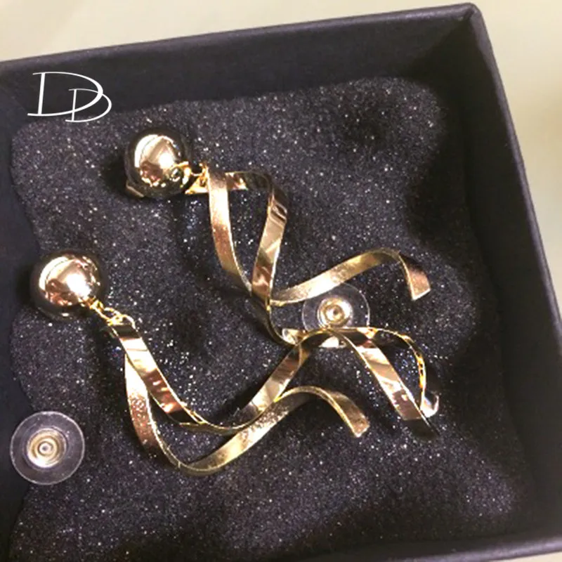 Новый Европейский Серьги Личность Витая Мяч Ретро Уха Ювелирные Изделия Крест