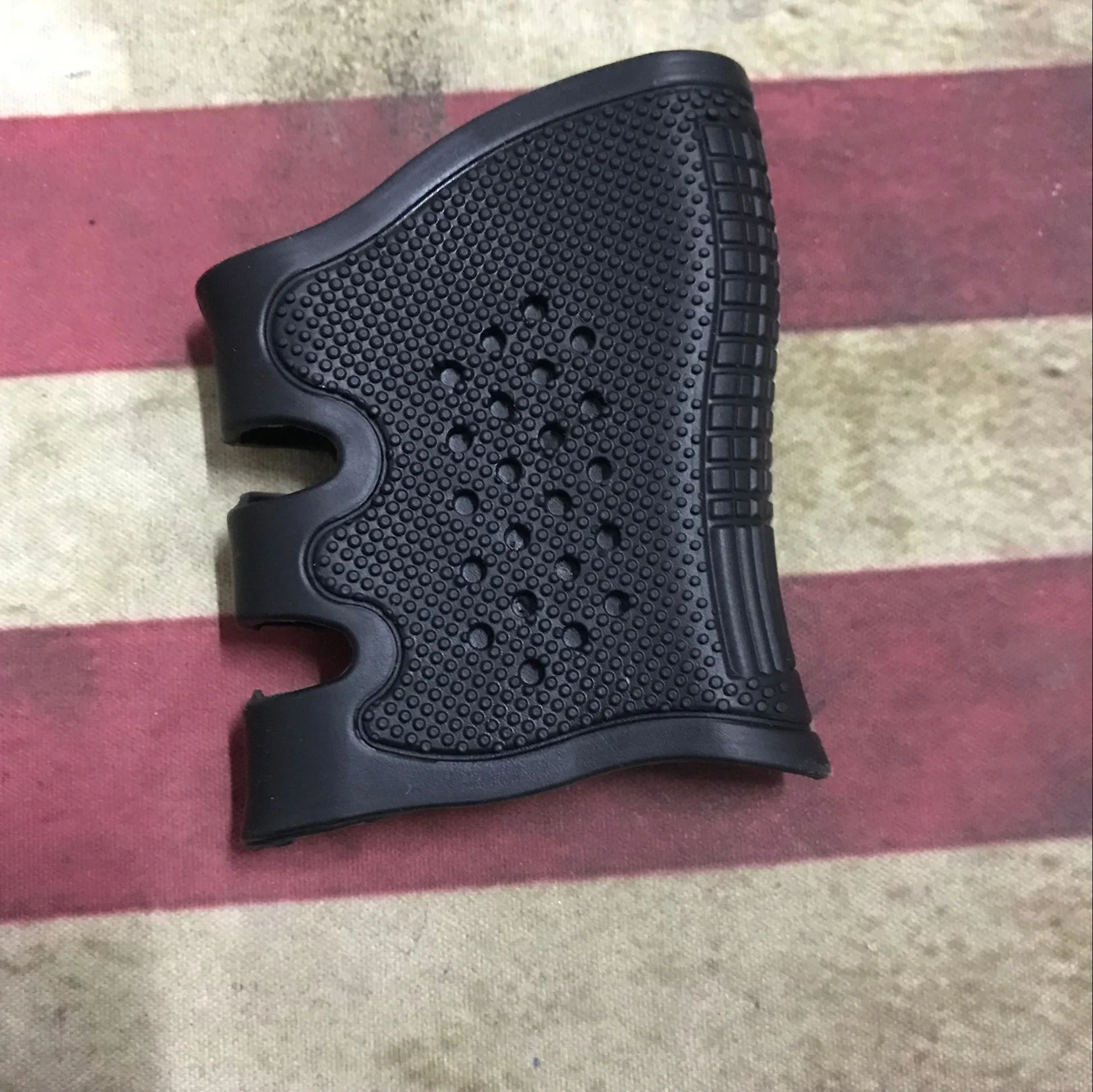 Glock кобура Крышка резиновая нескользящая ручка тактический пистолет шиномонтажный пистолет защищает Тактический 7 19 20 21 22 31 32 - Цвет: Черный цвет