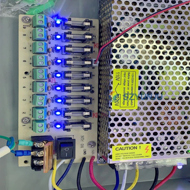 Fused 9 каналов DC 12 В 10 А блок питания для системы видеонаблюдения выход 120 Вт портов