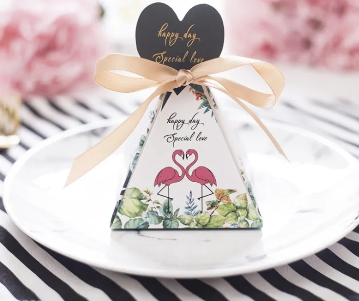 color 4 50 шт. Свадебная сувенирная Пирамида коробка для конфет babyshower Красная белая бумажная коробка Фламинго упаковочные коробки подарок для гостей - Цвет: color 4