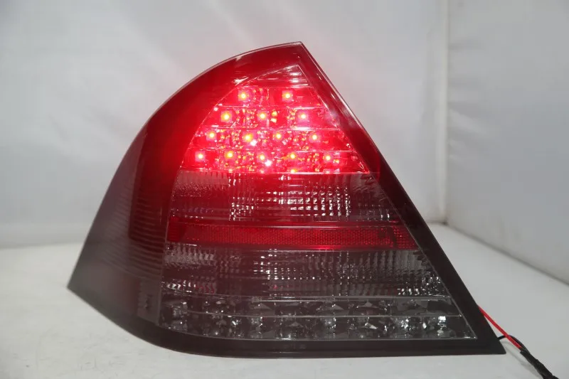 2001 2002 2003 2004 год для Mercedes-Benz W203 C32 C36 C280 C230 C320 C240 C180K C200K светодиодный задний фонарь Задние огни чёрное Дымовое средство