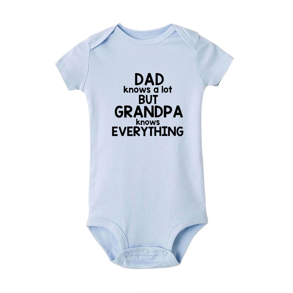 DADS KNOW A LOT GRANDPAS EVERYTHING комбинезон для малышей Детская рубашка с надписью