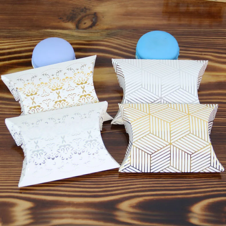 

Creative gold foil candy box European style new pillow box, hot silver pillow packing carton