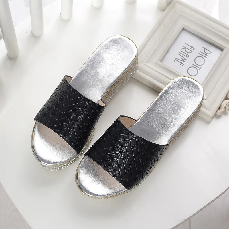 YAERNIFashion/Женские повседневные шлепанцы на танкетке и высоком каблуке; летние женские шлепанцы на платформе; Цвет черный, белый, зеленый; пляжные шлепанцы