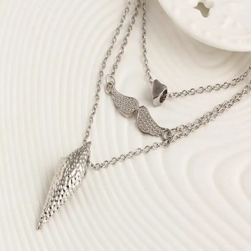 Tide Любовь Усы ожерелье Темперамент Многослойные металла высокого класса моды