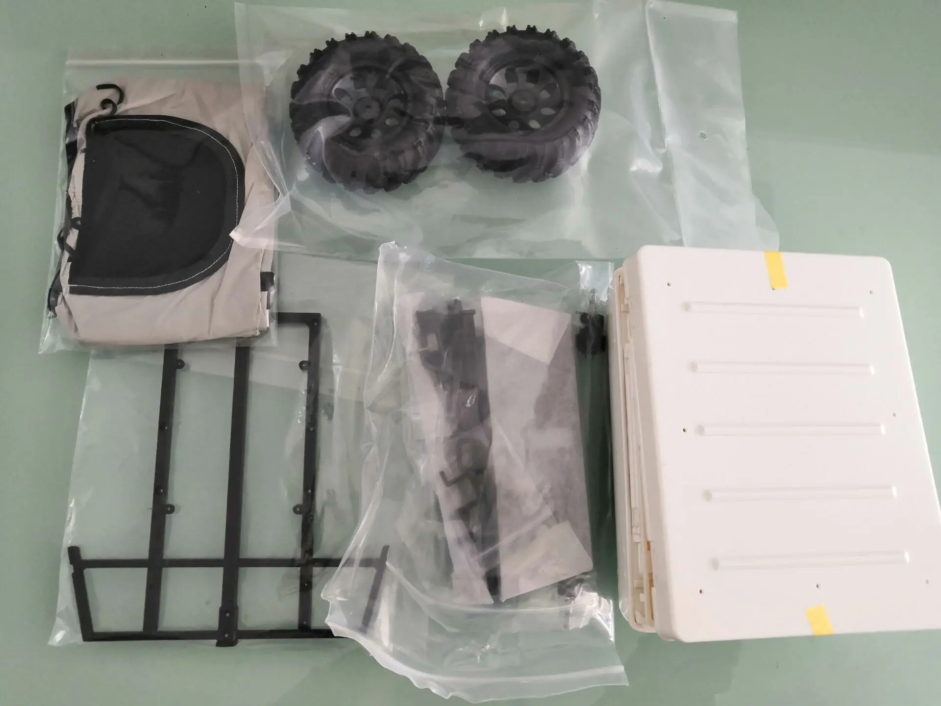 KITS WITH WHEELS 2 колеса трактор прицеп комплект для кросс PG4S JKMAX ACE-1 hRAXXAS TRX4 осевой SCX10 RC4DW D90 D110 TF2 TAmiya CC01 CR01 FJ40 HPI FJ - Цвет: KITS WITH WHEELS