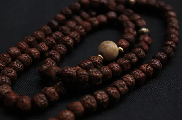 BRO691 Тибетский рудракша медный амулет bodhi Mala С золотыми мантрами Guru бусы Тибетский амулет ювелирные изделия