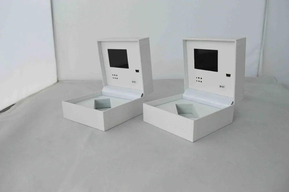 Lcd Видео поздравительная коробка карта образец заказ случайный стиль зависит от нашего инвентаря список