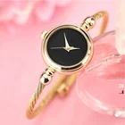 Часы женские кварцевые, с маленьким гладким циферблатом и серебристым тонким ремешком