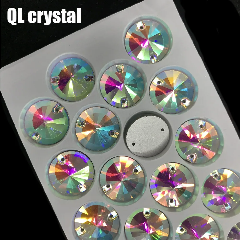 QL с украшением в виде кристаллов 18 мм Rivoli Шить на Стразы прозрачный усеяны