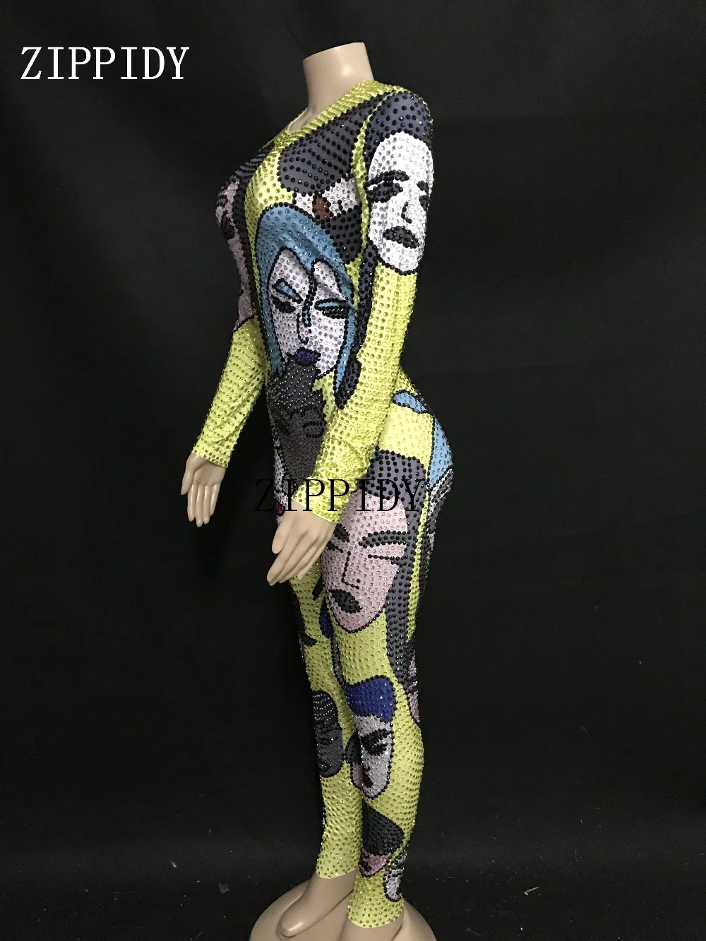 Рисунок 4 - Женский комбинезон со стразами