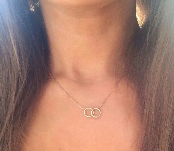 10 шт. золотое ожерелье с двойным кольцом бесконечности для девочек подвеской в