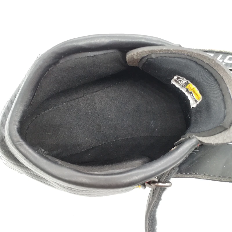 Бесплатная доставка взрослые скоростные коньки Mcgala M8 сапоги|speed skating boots|boot skateboots