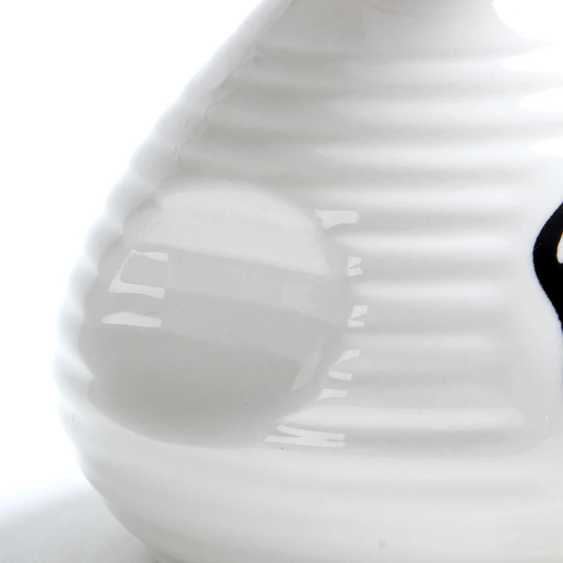 Керамическая фарфоровая чашка сакэ в японском стиле с комплектом чайника для