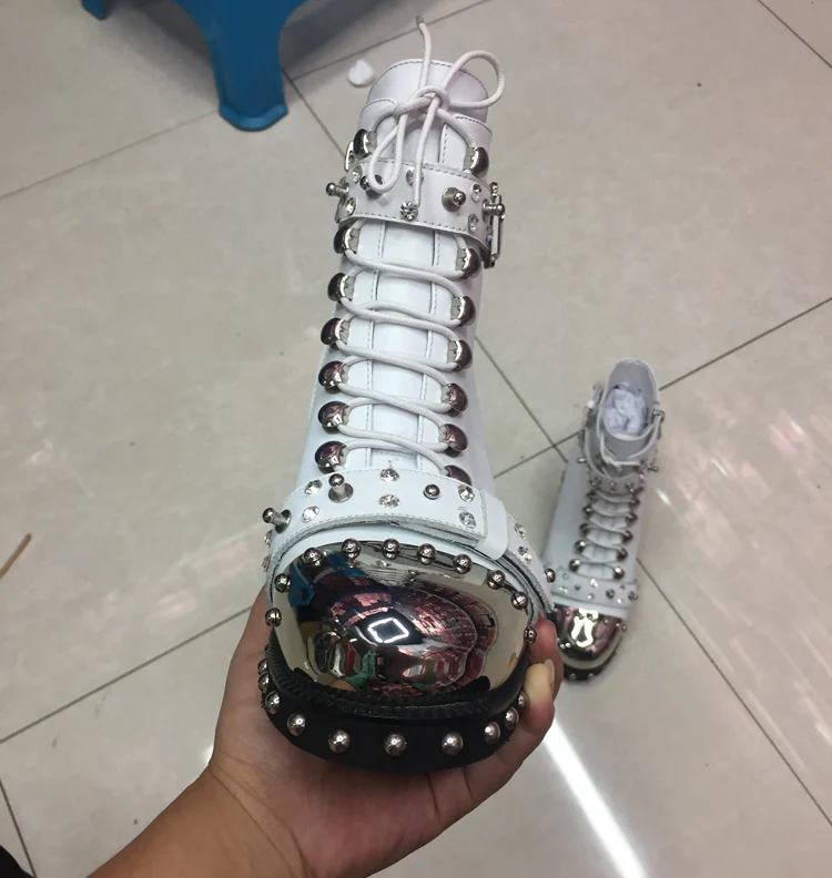 

Fashion Punk Genuine Leather Black Boots Women Rivets Belt Buckle Shoes Thick Mid Heels Ankle Metal Round Toe Motorcycle Boots