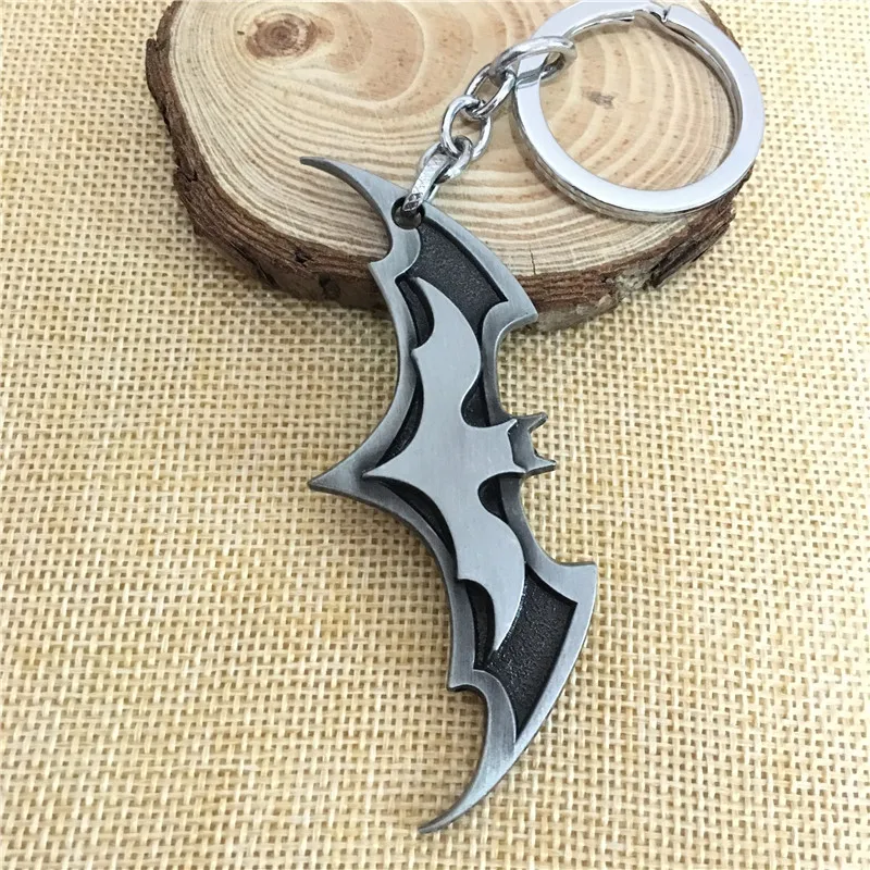 Мультфильм Комикс Супер герой Бэтмен Ключ Пряжка Arkham Knight Batarang Реплика фигурка
