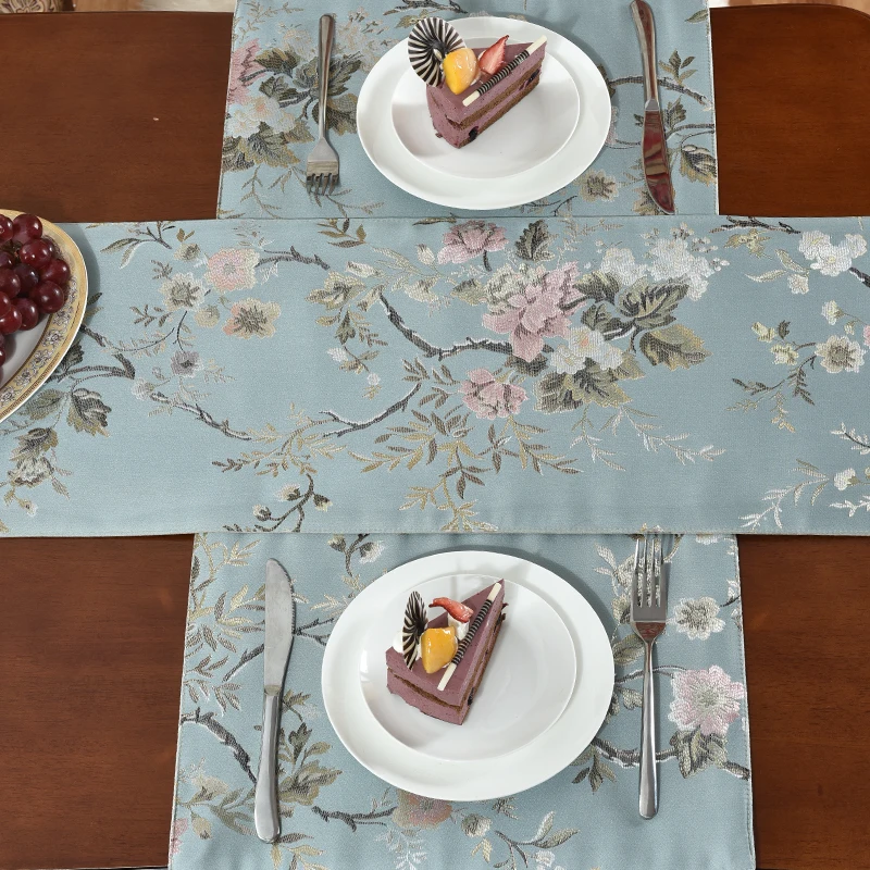 

European Luxury Chenille Jacquard Fabrics Table Runner Red Pendant Table Flag Placemat Wedding Banquet Table Decoration Cloth F