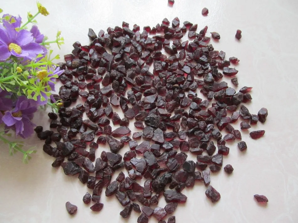 AAA ++ натуральный красный гранат кварцевый кристалл опущенный камень