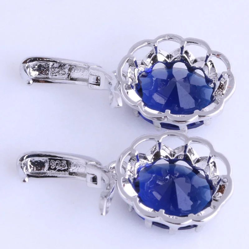 Любовный монолог отличное круглое кольцо с голубым кристаллом и обруч