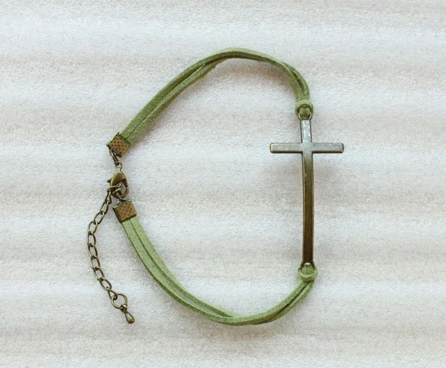 

24PCS Retro Style Antiqued Bronze Cross Link Green Velvet Bracelets #23505