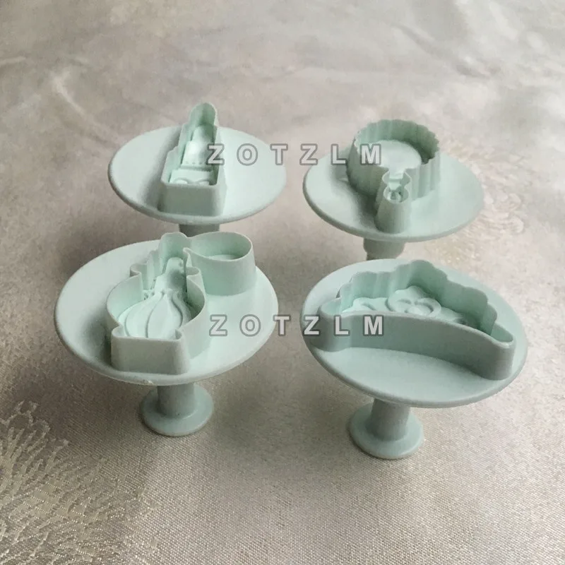 4 pcs/Lot Makeup Tools Series Plastic Cake Molds Cookie Cutters Candy Biscuit Moulds Lipstick Perfume Mirror Crown Shapes SLP005 | Дом и сад