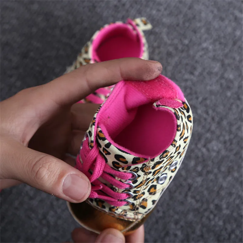 

2020 New Leopard baby moccasins canvas toddler bebe soft sapatos non-slip fashion sneakers lace up First walker shoes