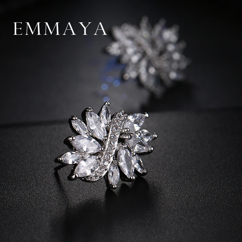 Женские серьги-гвоздики с фианитом Emmaya высококачественные камнем в форме цветка