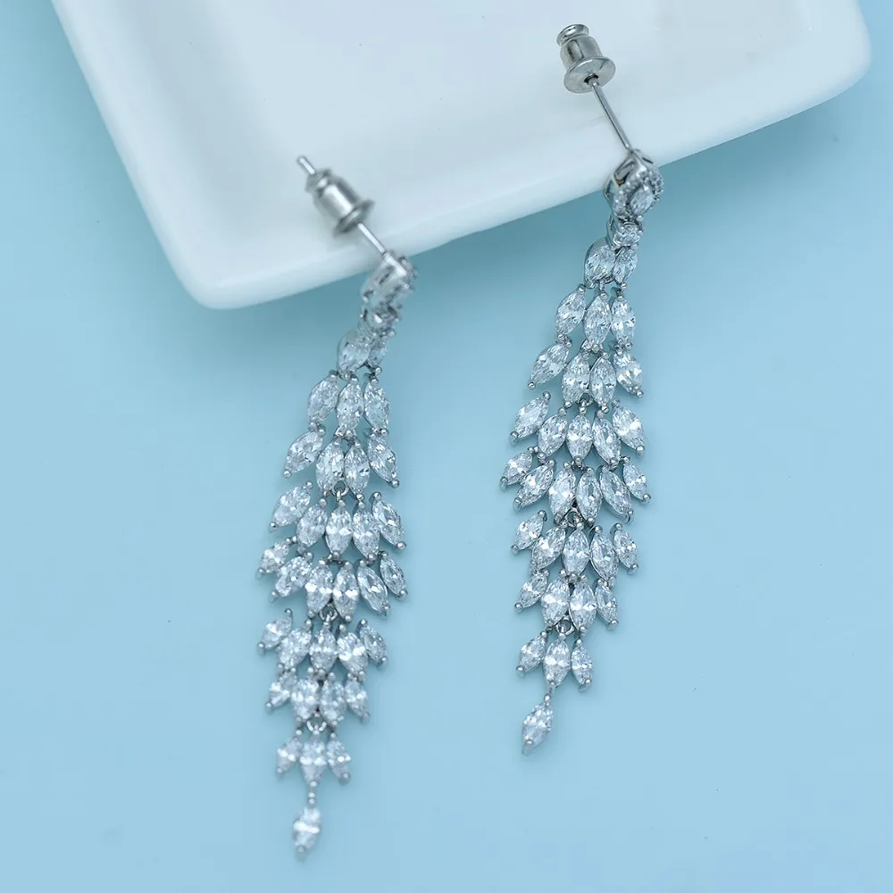 Luoteemi Новый Рождественский подарок изделия долго Tear Drop CZ Кристаллические серьги