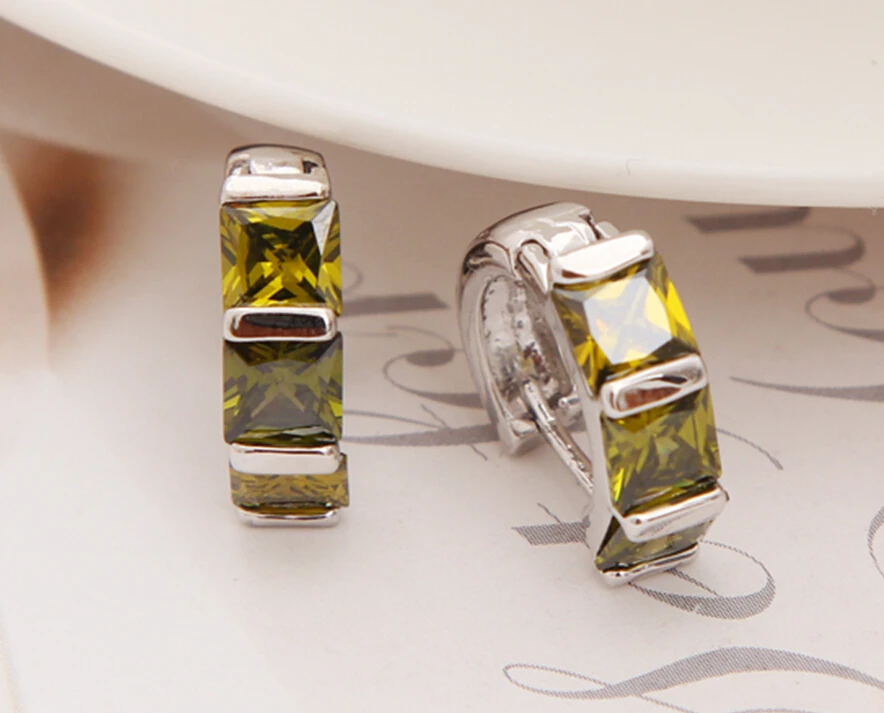 Серебристые черные геометрические стразы серьги-гвоздики для пирсинга с