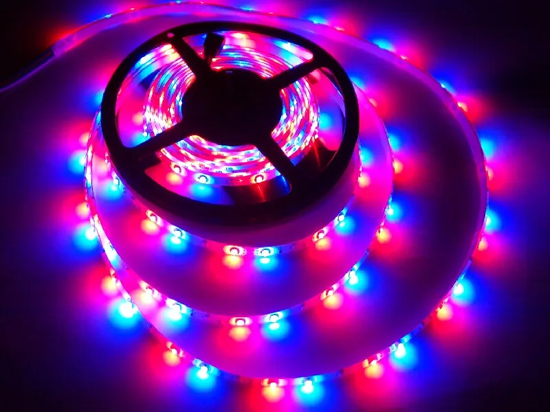 12 V 3528 RGB светодиодный светильник с клейкой лентой 5 метров рулон 60 светодиодный/м