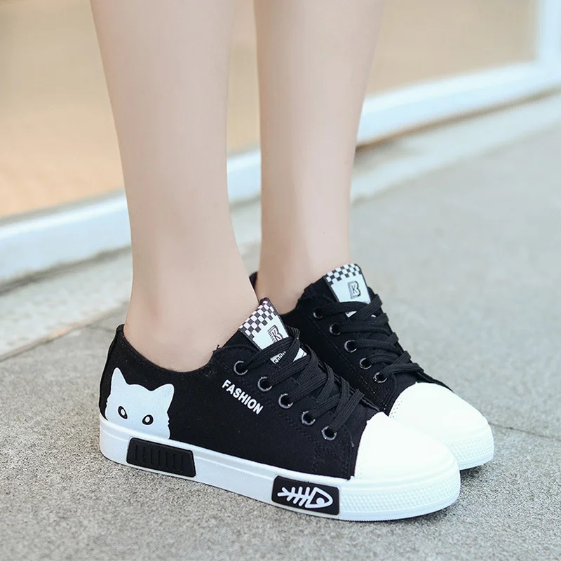 Женская парусиновая обувь на плоской подошве с мультипликационным принтом Mexemina