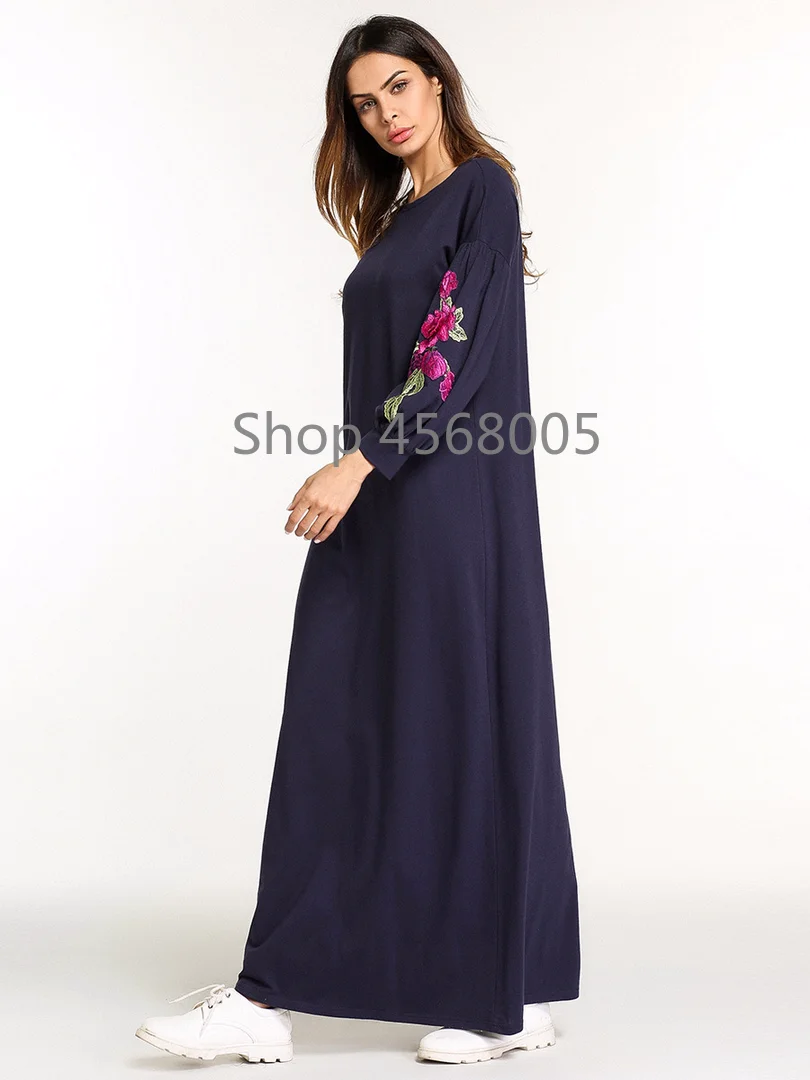 Women's Embroidery Maxi Dress O-neck Loose Muslim Abaya Long Sleeve Middle East Robe Ramadan Arabic Islamic Prayer Clothing |