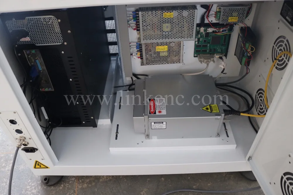 Маркировочная машина для оптического волокна CE волоконный лазерный принтер 20 Вт