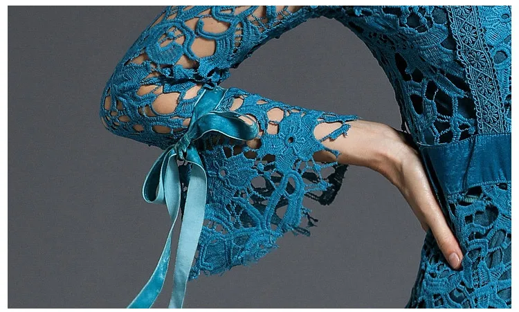 Женское платье с водорастворимым кружевом асимметричное облегающее