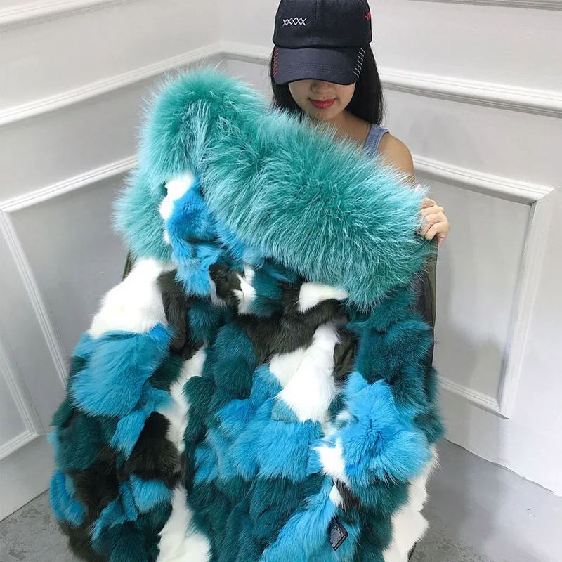 Женская куртка с мехом енота толстая теплая парка цвета хаки подкладкой из