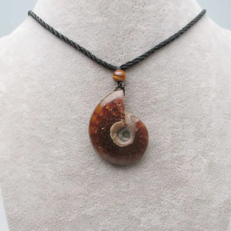 

Natural conch Pendant