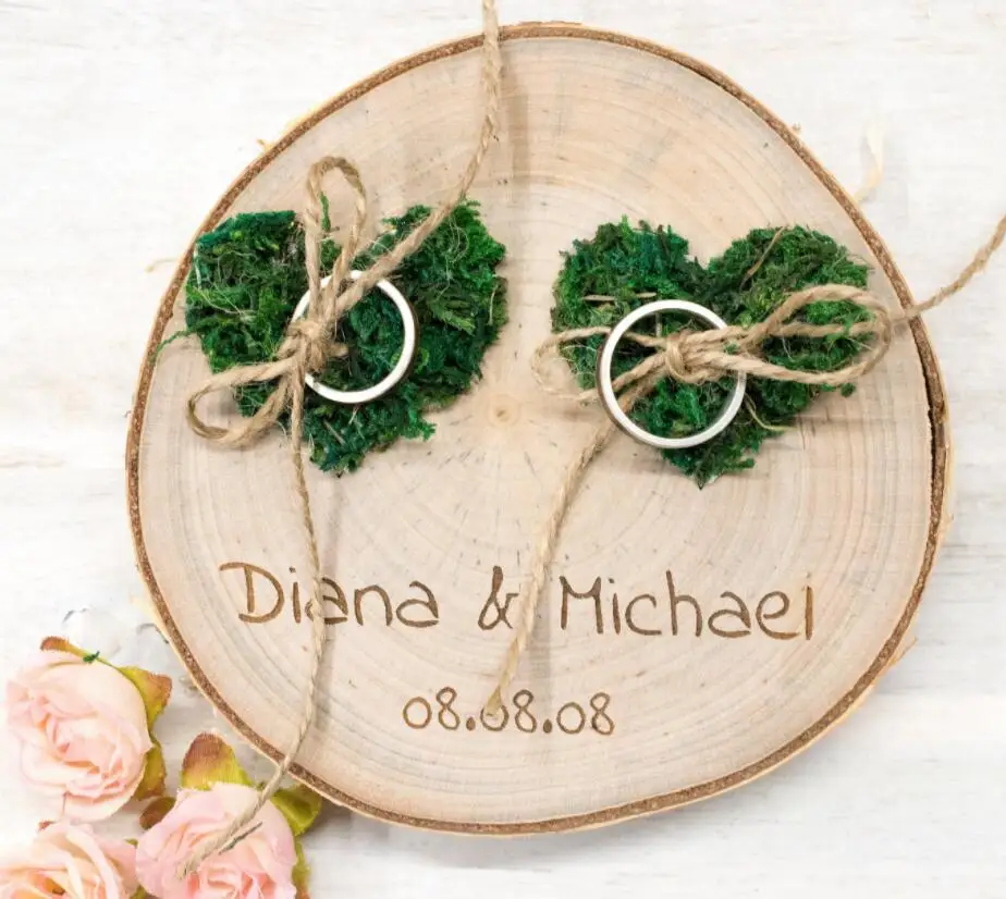 Персонализированное свадебное кольцо в рустикальном стиле форме моха и сердца